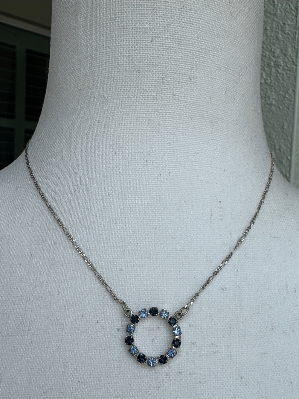 1929 adjustable length necklace